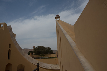 Brihat Samrat Yantar Sonnenuhr